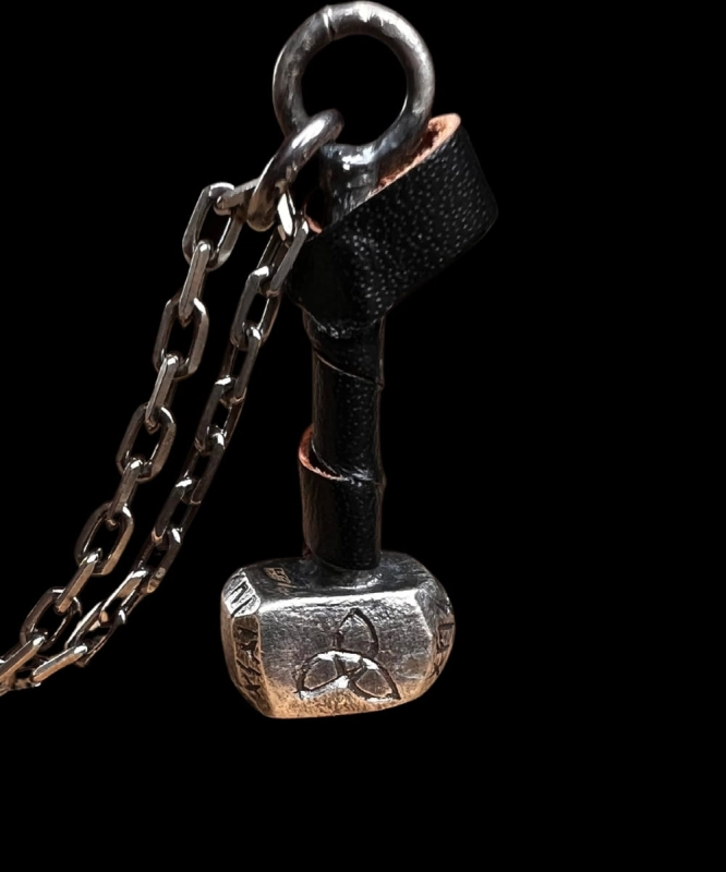 Mjolnir v1 0.jpg