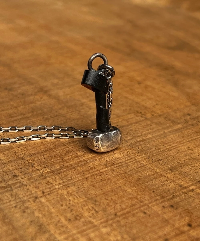 Mjolnir v1 3.jpg