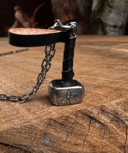 Mjolnir v6 1.jpg