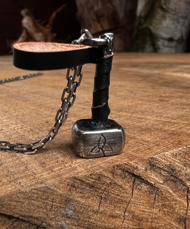 Mjolnir v6 1.jpg