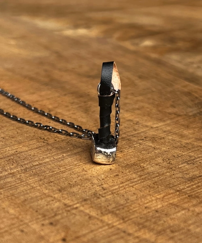 Mjolnir v7 4.jpg