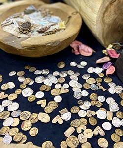 zdjęcie biżuterii z targów AmberExpo